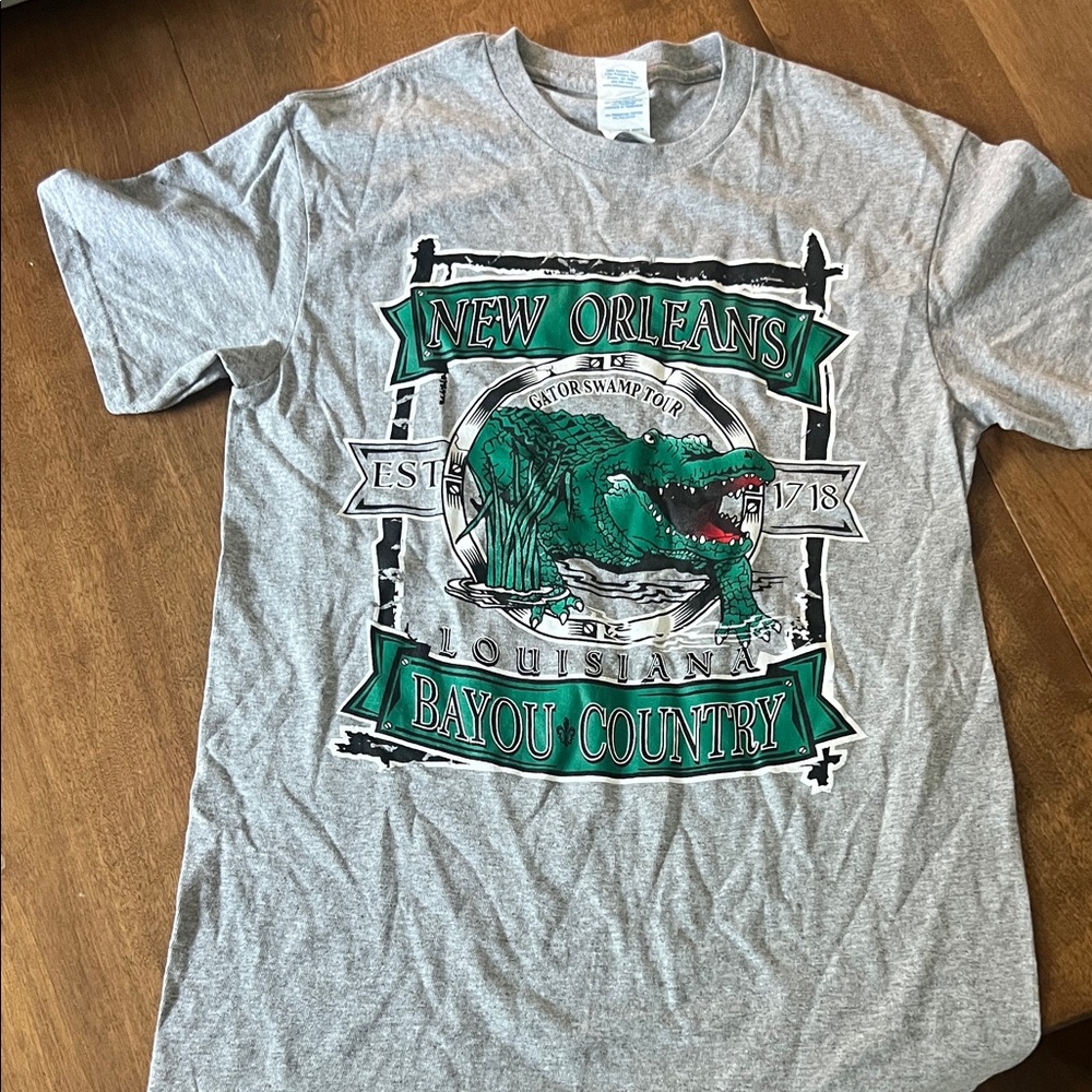Gray New Orleans Bayou Country T-Shirt